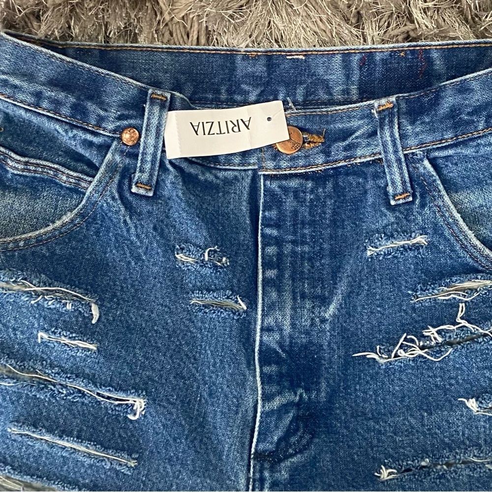 Wrangler Distressed Blue Denim Jean Shorts - Picture 3 of 10